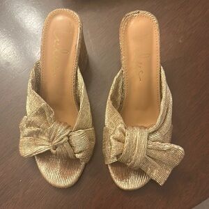 Lulu's Gold Heeled Sandals